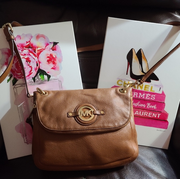 Authentic Michael Kors purse - Picture 1 of 5